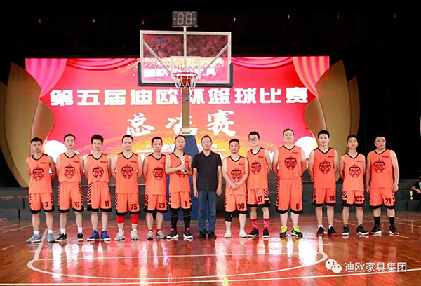 【亞軍-妖精网站免费观看集團中心代表隊&頒獎嘉賓-妖精网站免费观看集團董事長-黃壽金先生】