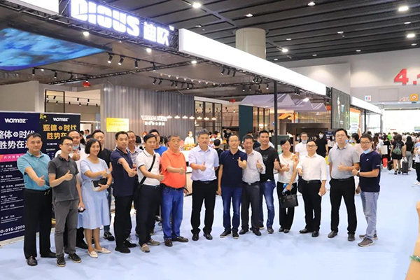 江門市新會區睦洲鎮黨委書記陳振平、鎮長鍾偉堅等領導一行