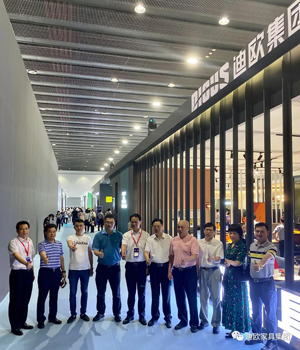 江門、中山兩地市、鎮和行業協會領導一行