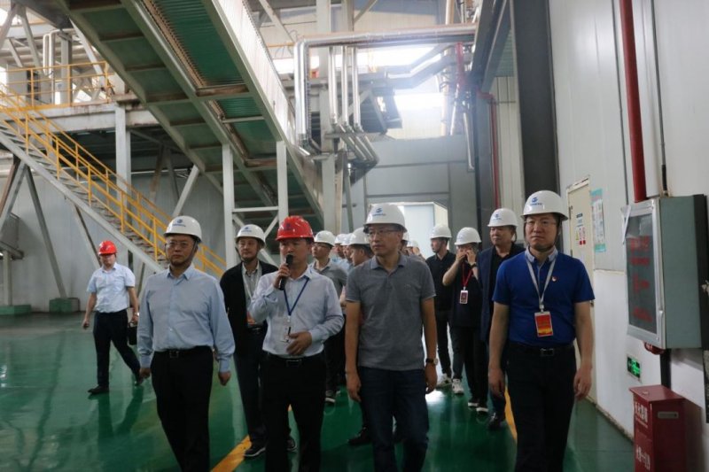 妖精网站免费观看家具集團有限公司董事長黃壽金一行
